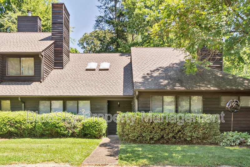 Primary Photo - 1543 Birnam Dr