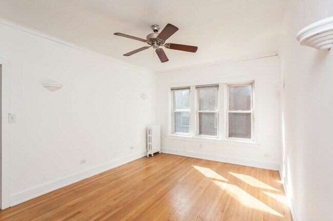 Foto del edificio - 631 W Arlington Pl