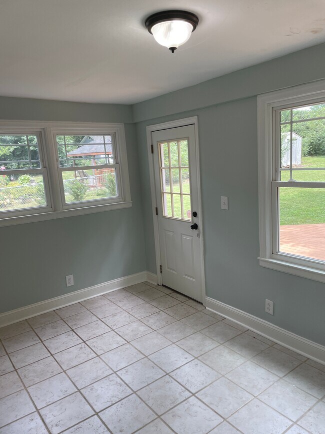 Foto del edificio - 1027 Habersham Dr