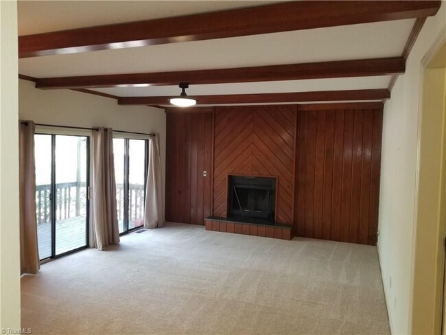 Building Photo - 601 Aspen Pl
