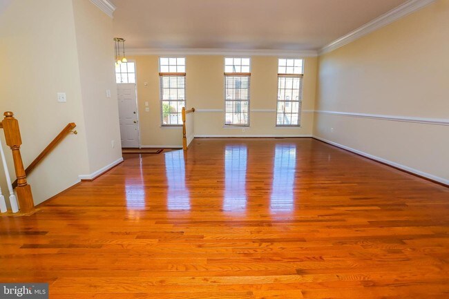 Building Photo - 22573 Welborne Manor Square