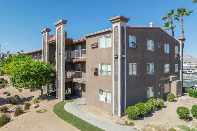 Imagen principal - Sportsman's Royal Manor