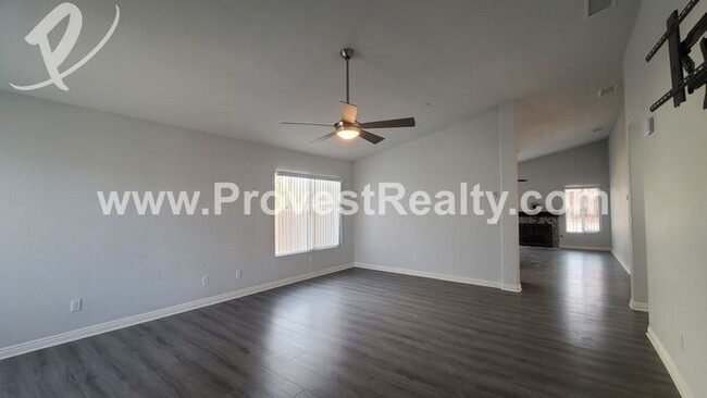 Foto del edificio - 3 Bedroom 2 Bath Adelanto Pool Home!!!!!!!