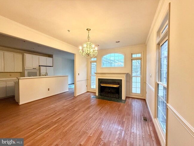 Building Photo - 552 Winding Rose Dr