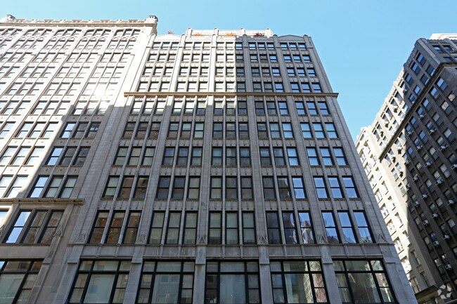 Building Photo - 260 Park Ave S