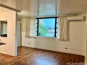 Building Photo - 2050 Nuuanu Ave