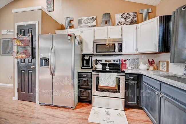 Foto del edificio - 4521 Anvil Dr