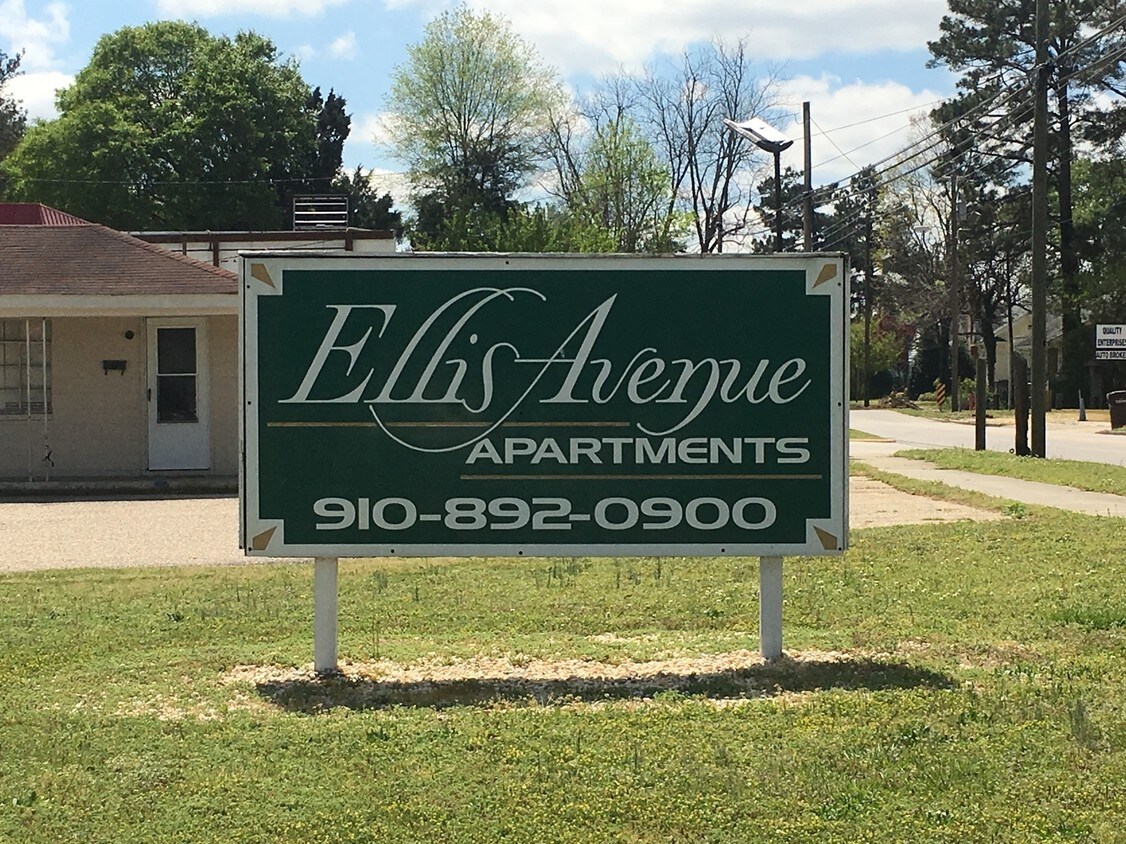Primary Photo - 510 N Ellis Ave