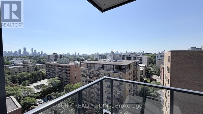 Building Photo - 2525 Bathurst St