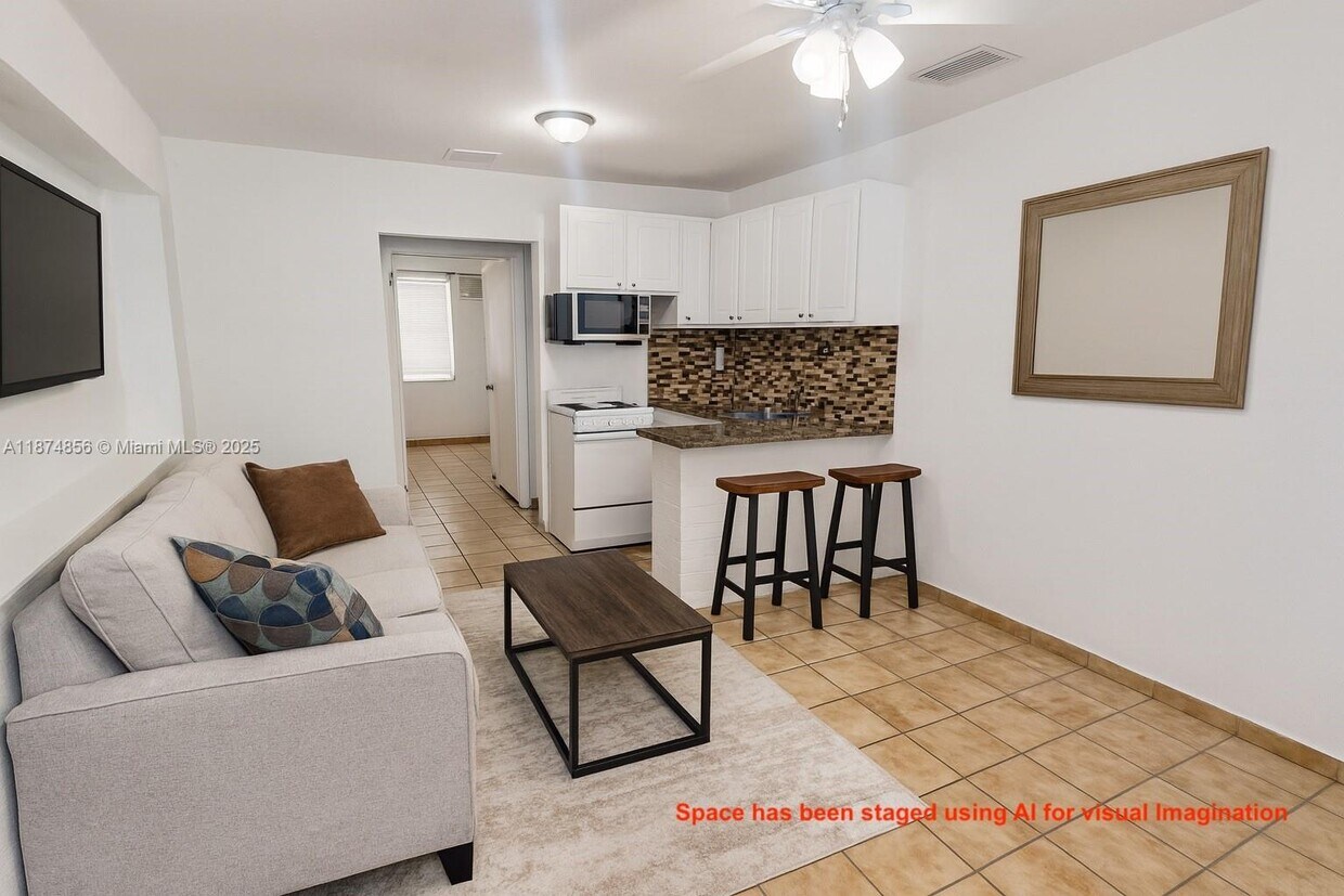 Foto principal - 3289 SW 25th St