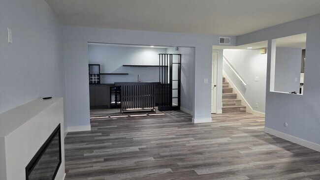 Foto del edificio - 21620 Burbank Blvd