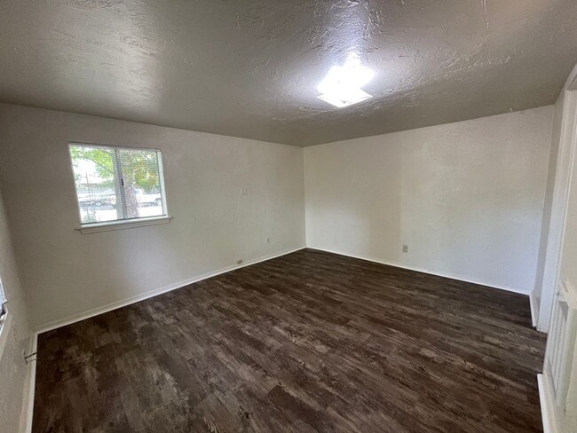 Building Photo - 1518 Diamond St