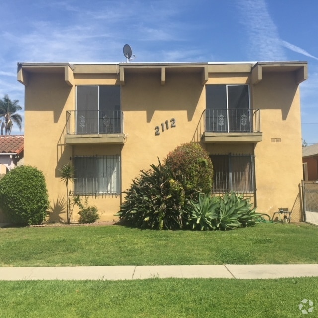 Front - 2112 Clyde Ave