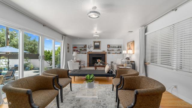 Building Photo - 2030 N Altadena Dr
