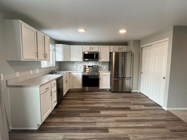 Building Photo - 3061 W 92nd Ave