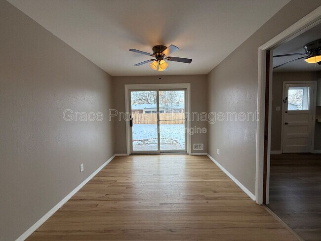 Foto del edificio - 3055 Carson St