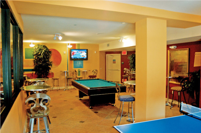 Gameroom with Pool Table and Computers - Avery Fresno