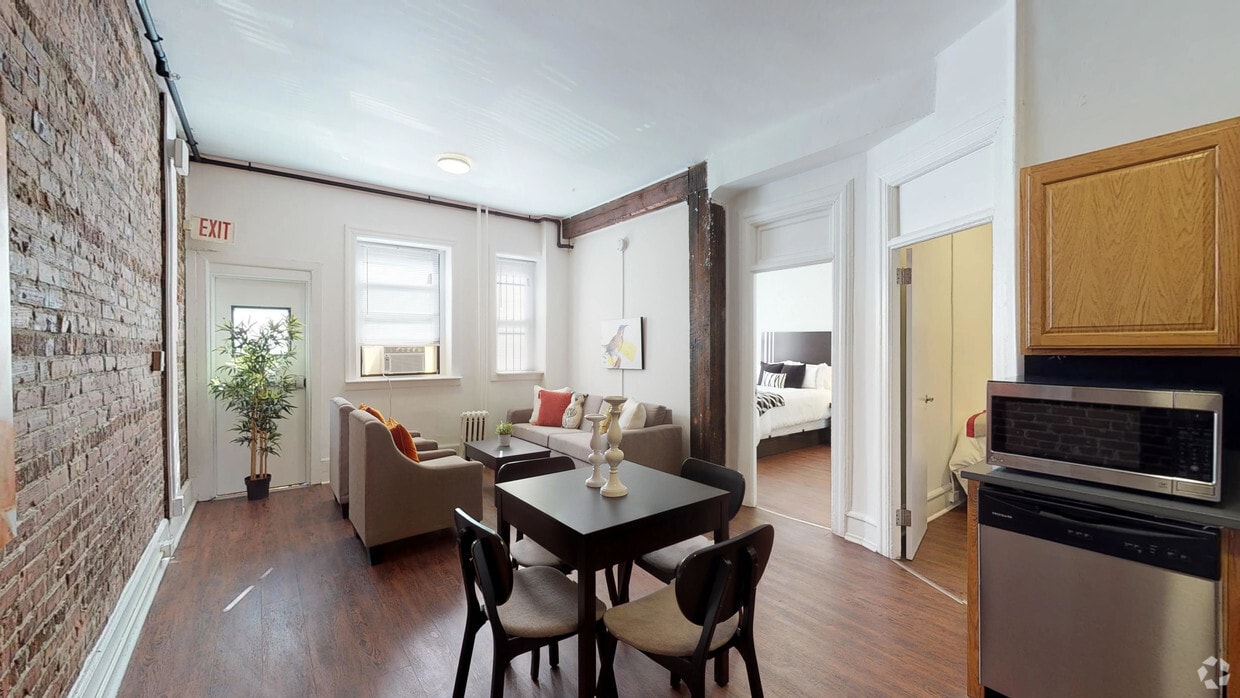 Photo - Hamilton Court Apartments