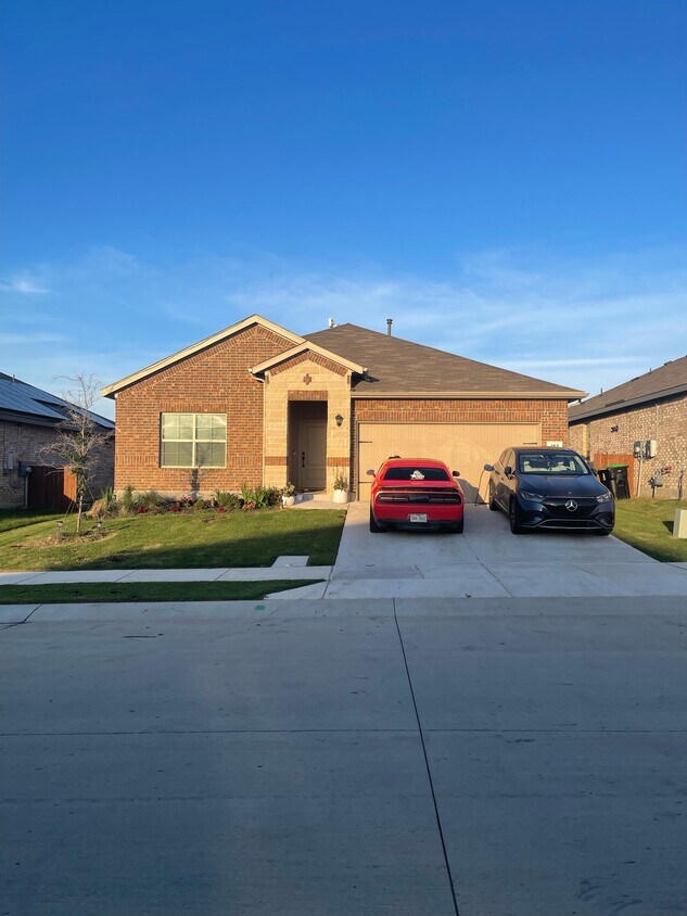 Foto principal - 163 Birch Frst Ln