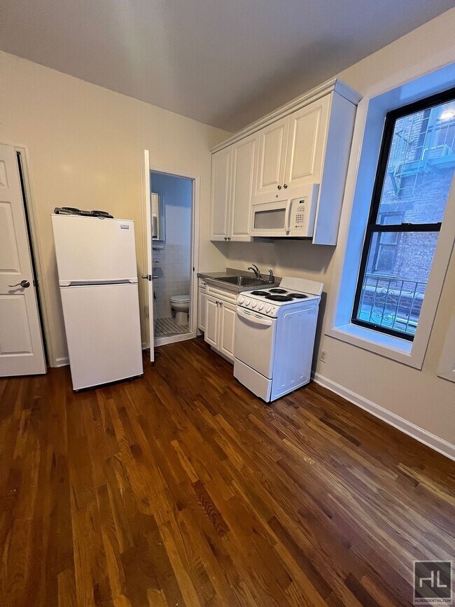 Foto del edificio - WEST 72 STREET