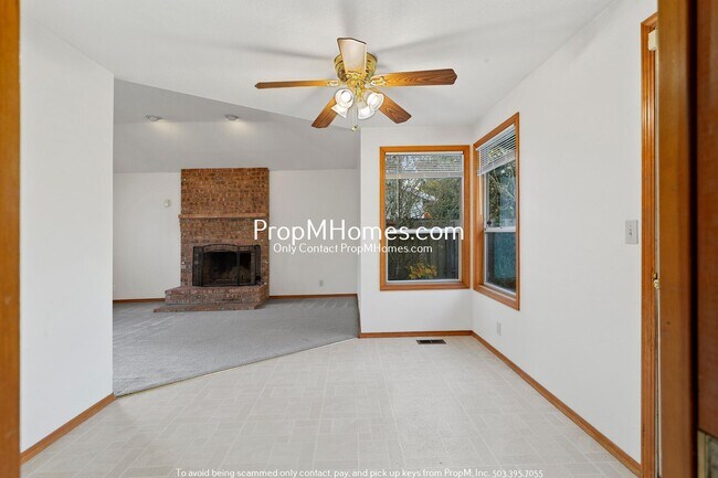 Building Photo - Charming 3-Bedroom, 2.5-Bath Home in Aloha