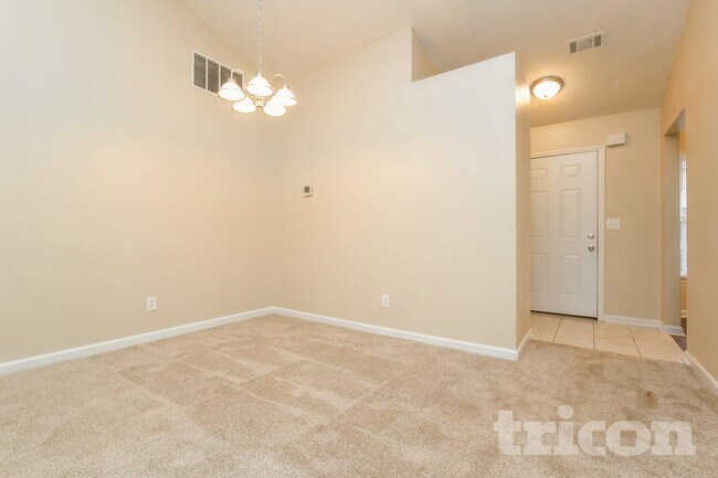 Foto del edificio - 636 Fair Harbor Dr