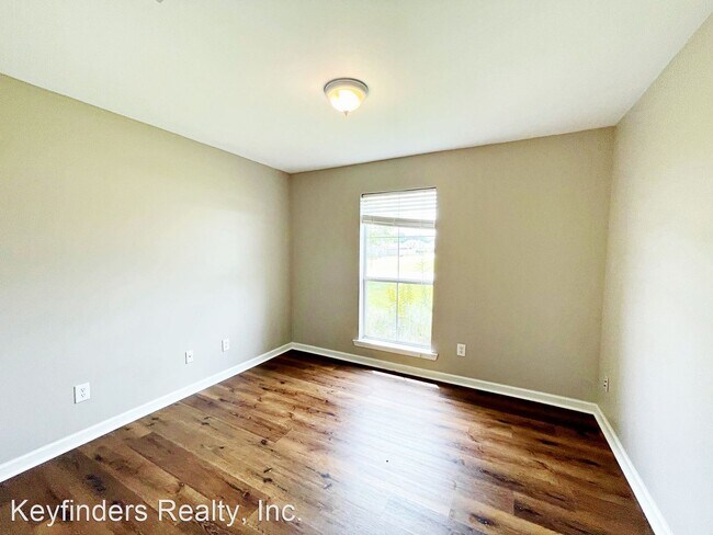 Foto del edificio - 4 br, 2 bath House - 26475 Parkwood Dr.