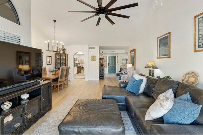 Foto del edificio - 5505 E McLellan Rd
