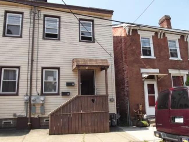 Building Photo - 162 42nd St