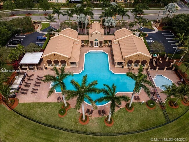 Foto del edificio - 3380 NE 9th St