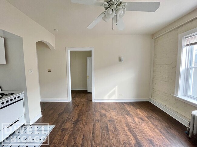 Foto del edificio - 6912 N Lakewood Ave