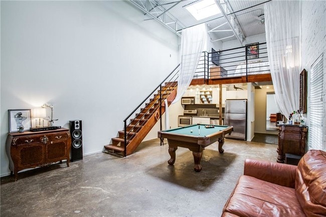 Building Photo - 3129 Ross Ave