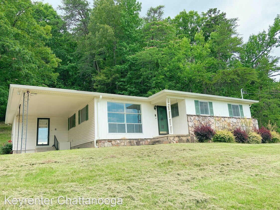 Primary Photo - 3 br, 2 bath House - 1013 Mountain Creek Rd