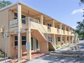 Building Photo - 3251 SW 44th St