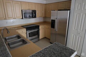 Building Photo - 6801 SW 44th St