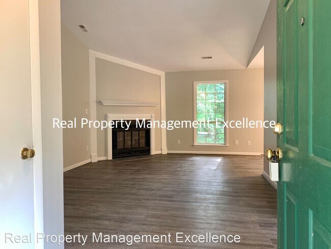 Building Photo - 3 br, 2 bath House - 103 Walden Ct