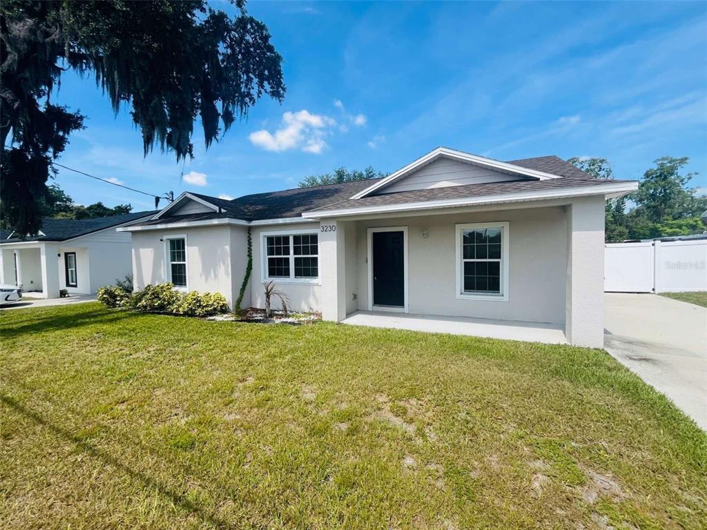 Foto principal - 3230 Baird Ave