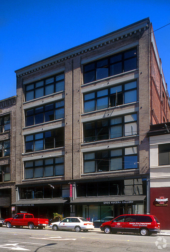 Building Photo - The Lofts