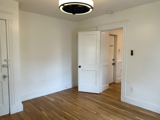 Building Photo - 48 Chubbuck St