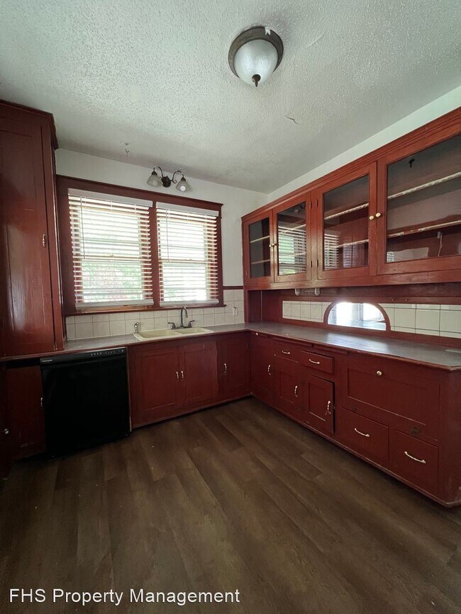 Building Photo - 2 br, 1 bath House - 1333 N Concord