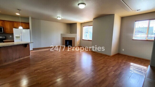 Building Photo - *FIRST MONTH FREE* Charming 4 BD | 2.5 BA ...