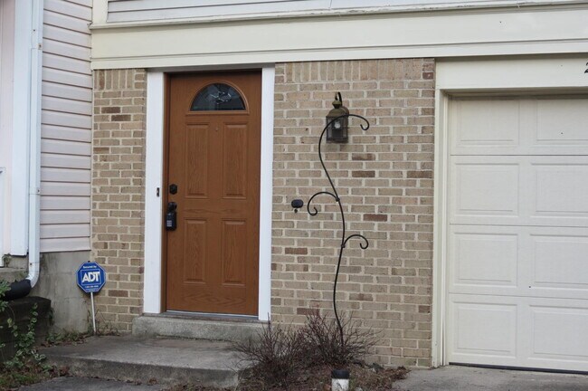 Foto del edificio - 2208 Wimbledon Cir