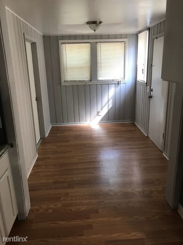 Building Photo - 3 br, 1 bath House - 3233 Dillon St Fl 32254