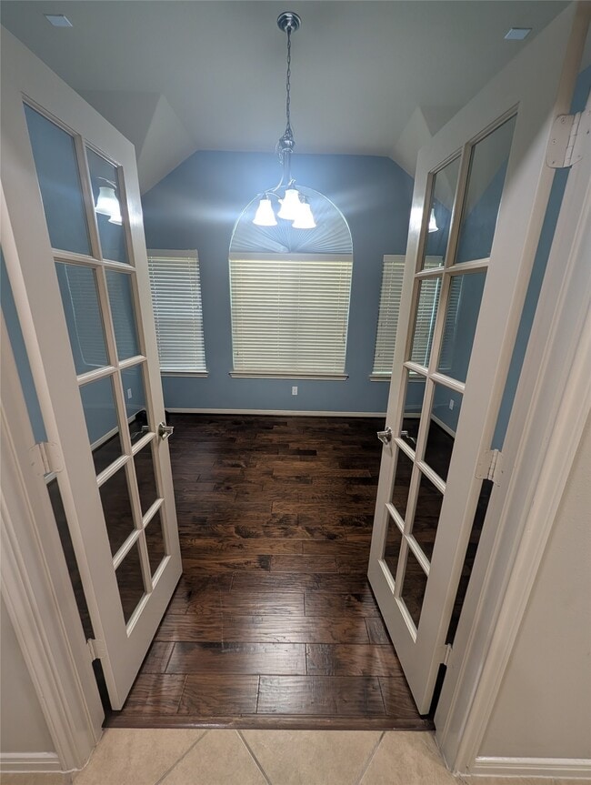Building Photo - 14915 Bronze Finch Dr