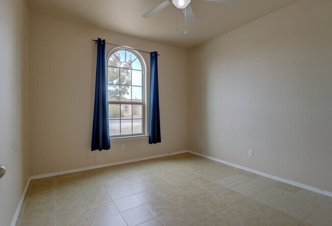 Building Photo - 5516 Patagonia - 2BR - 2BA - Built in 2009...
