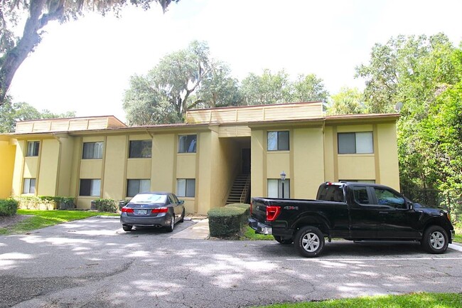 Building Photo - 302 Palm Coast Pkwy NE