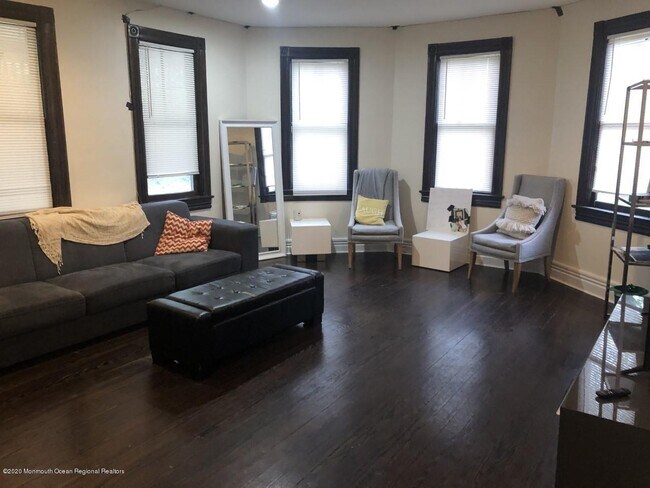 Foto del edificio - 8 Monmouth Rd