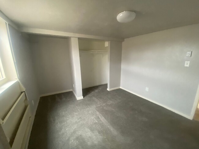 Foto del edificio - Commerce City Basement Apartment