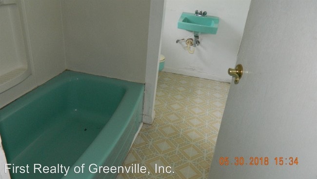 Building Photo - 2 br, 2 bath House - 72 Buttercup Drive