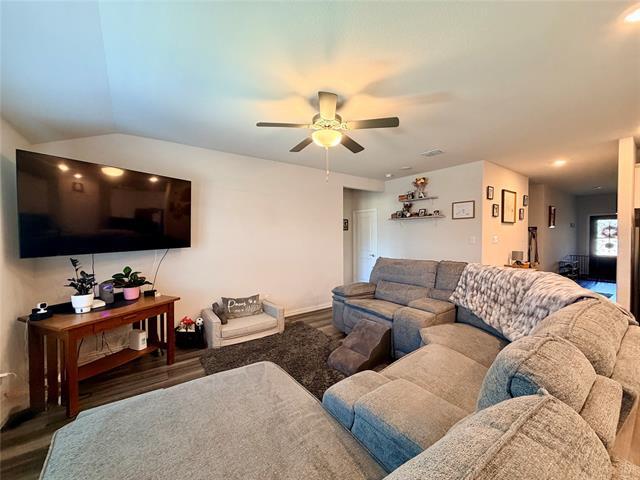 Foto del edificio - 6301 Spooky Cat Trl